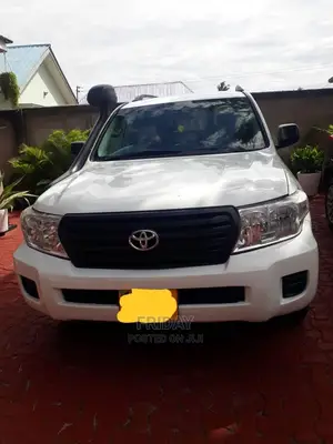 Toyota Land Cruiser 2013 White