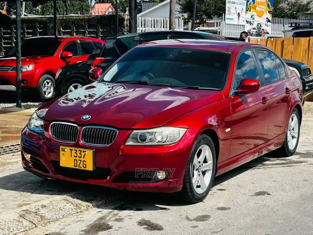 BMW 3 Series 2011 Red