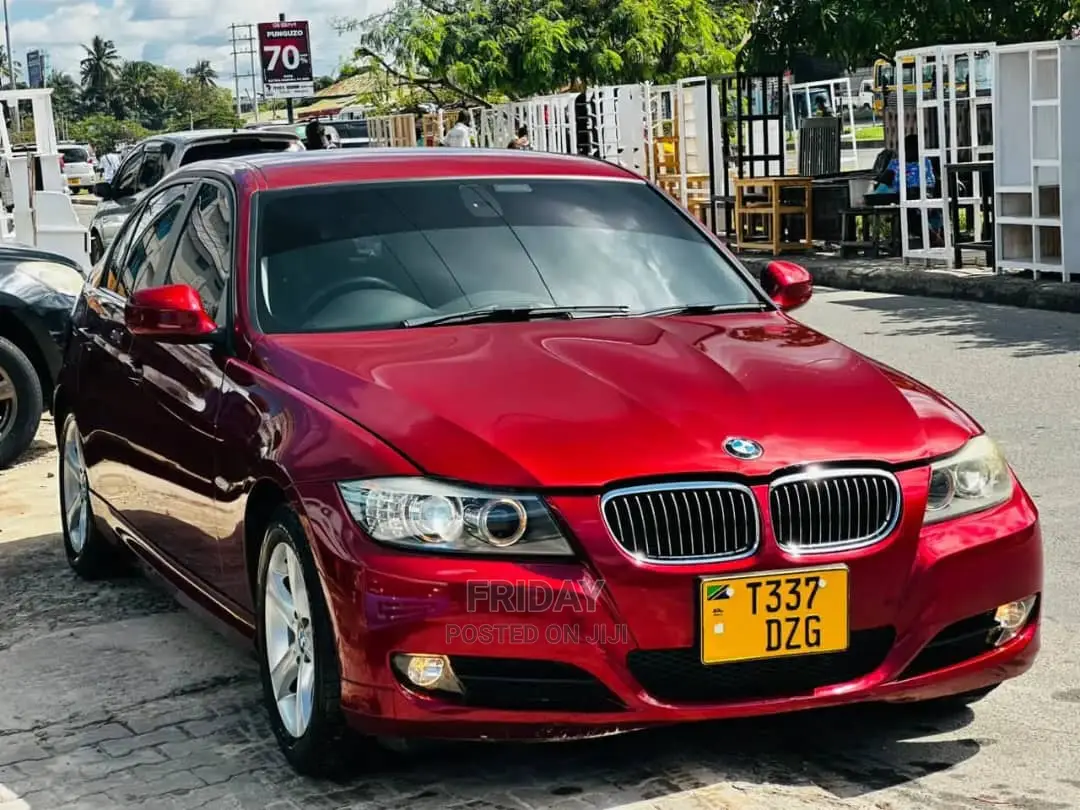 BMW 3 Series 2011 Red