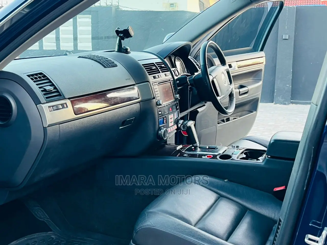 Volkswagen Touareg 2006 Black