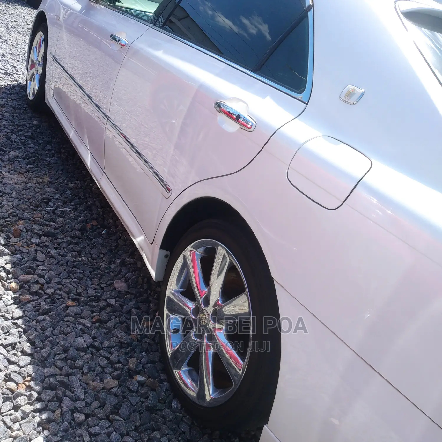 Toyota Crown 2006 White