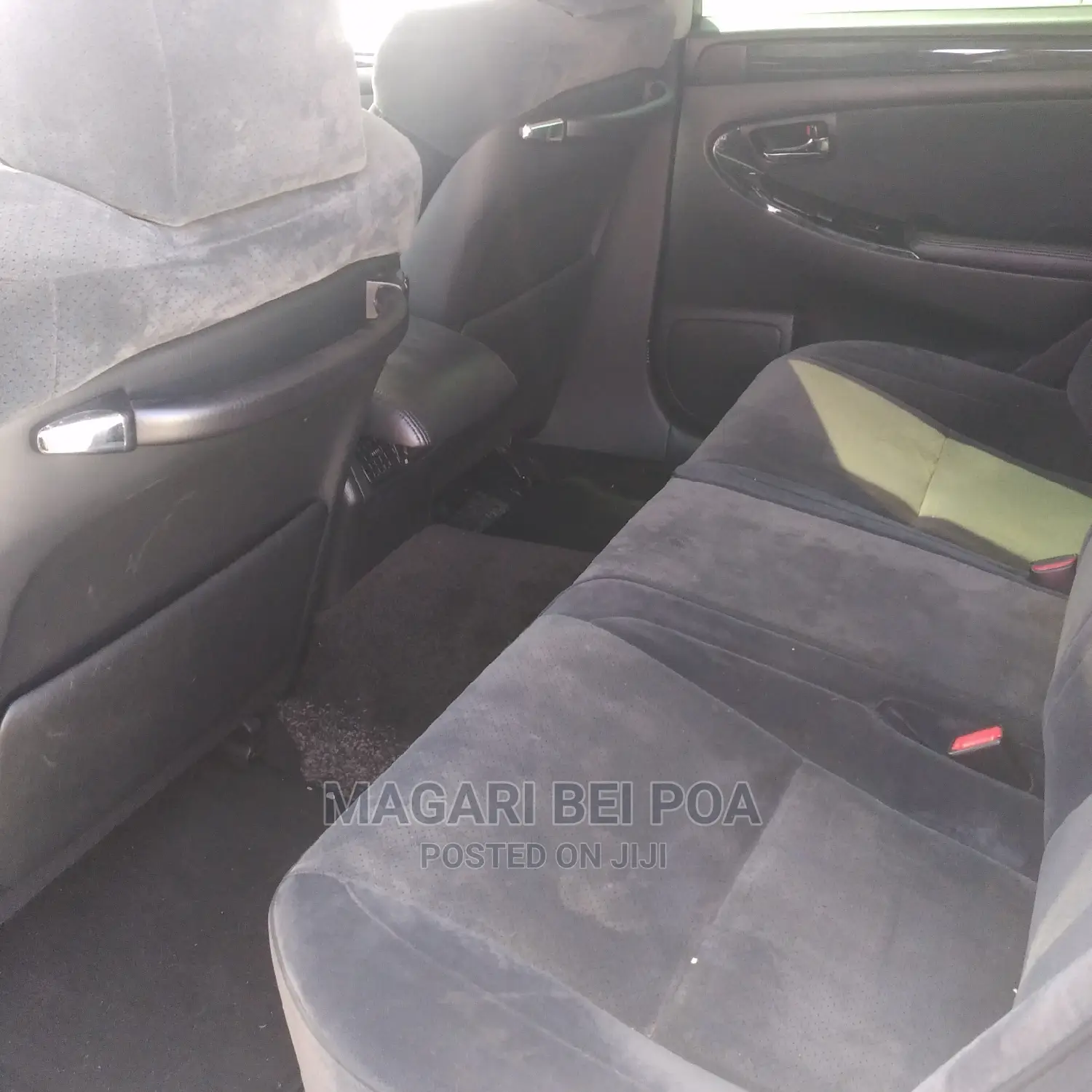 Toyota Crown 2006 White