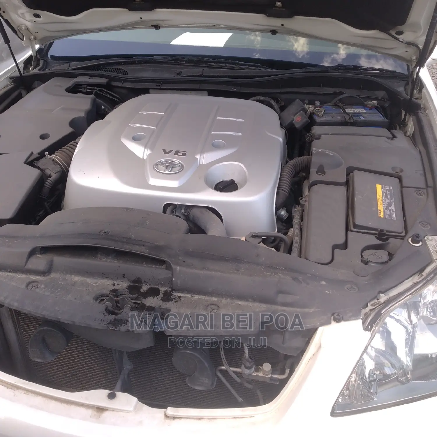 Toyota Crown 2006 White