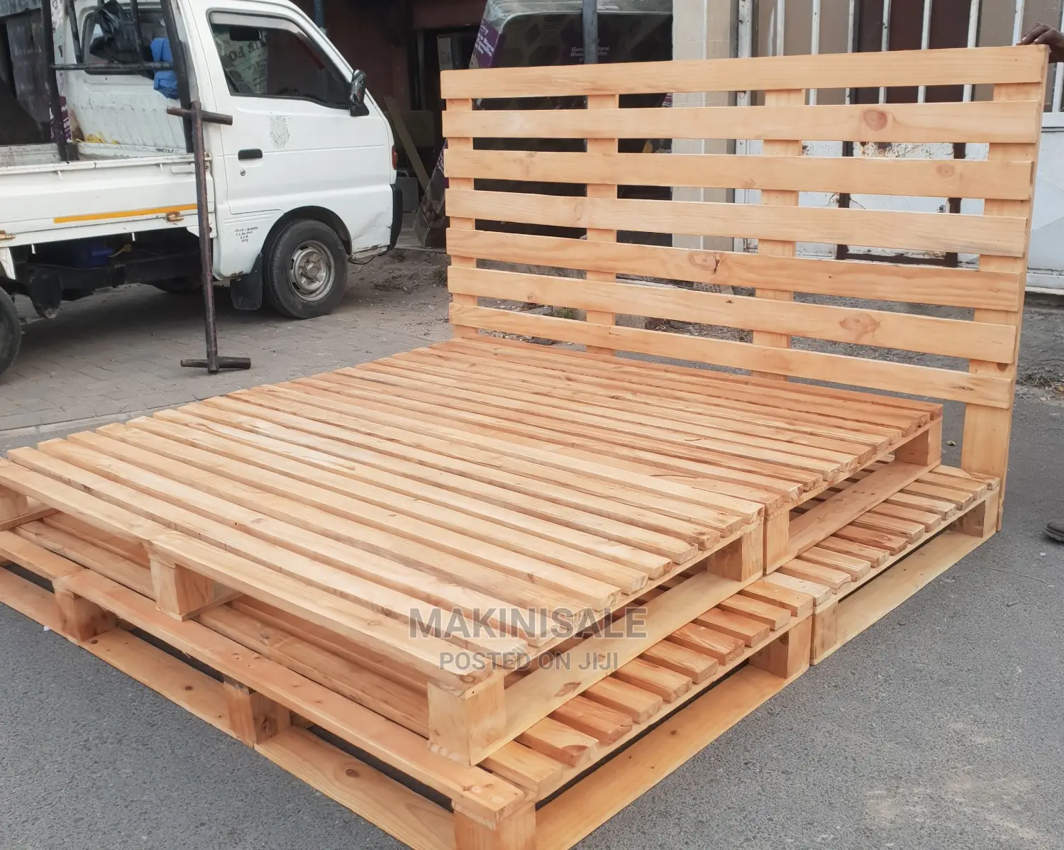 Kitanda Cha Pallett Bed Simple
