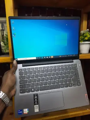 Laptop Lenovo Ideapad 3-14iil05 8GB Intel Core I7 HDD 1T