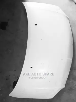 Toyota IST 2002-2007 Bonnet.