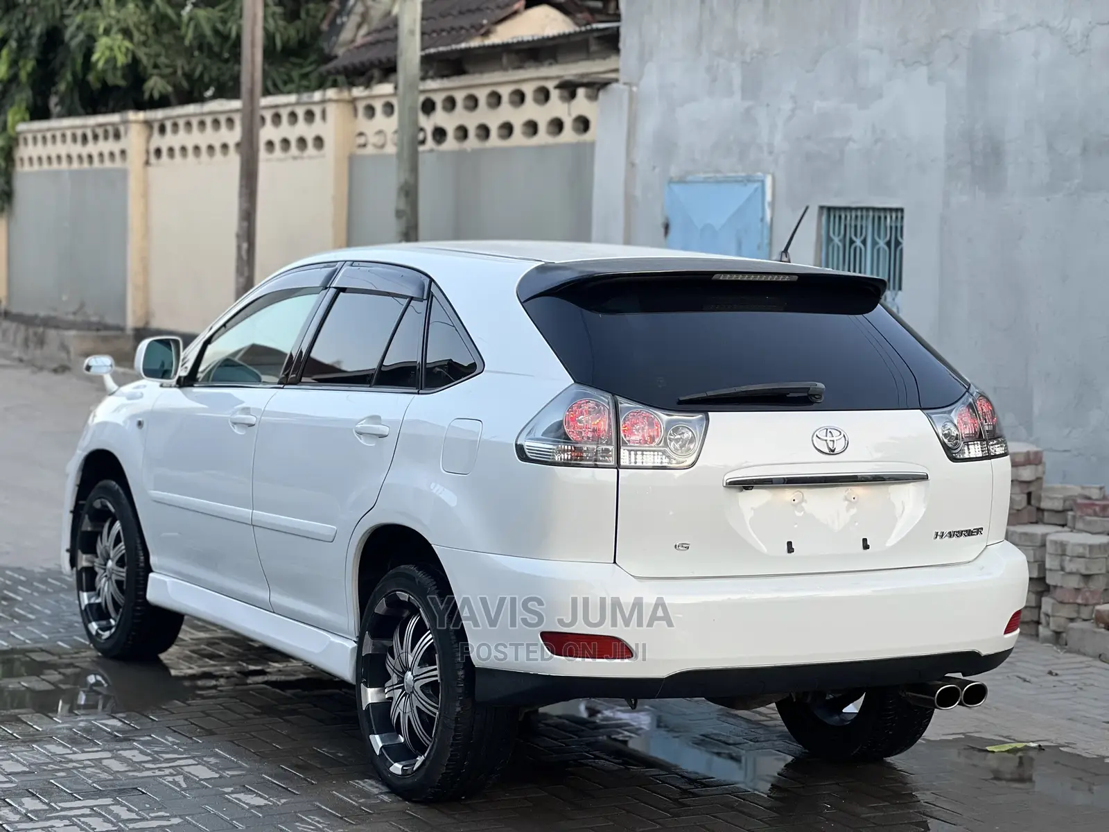 Toyota Harrier 2006 White