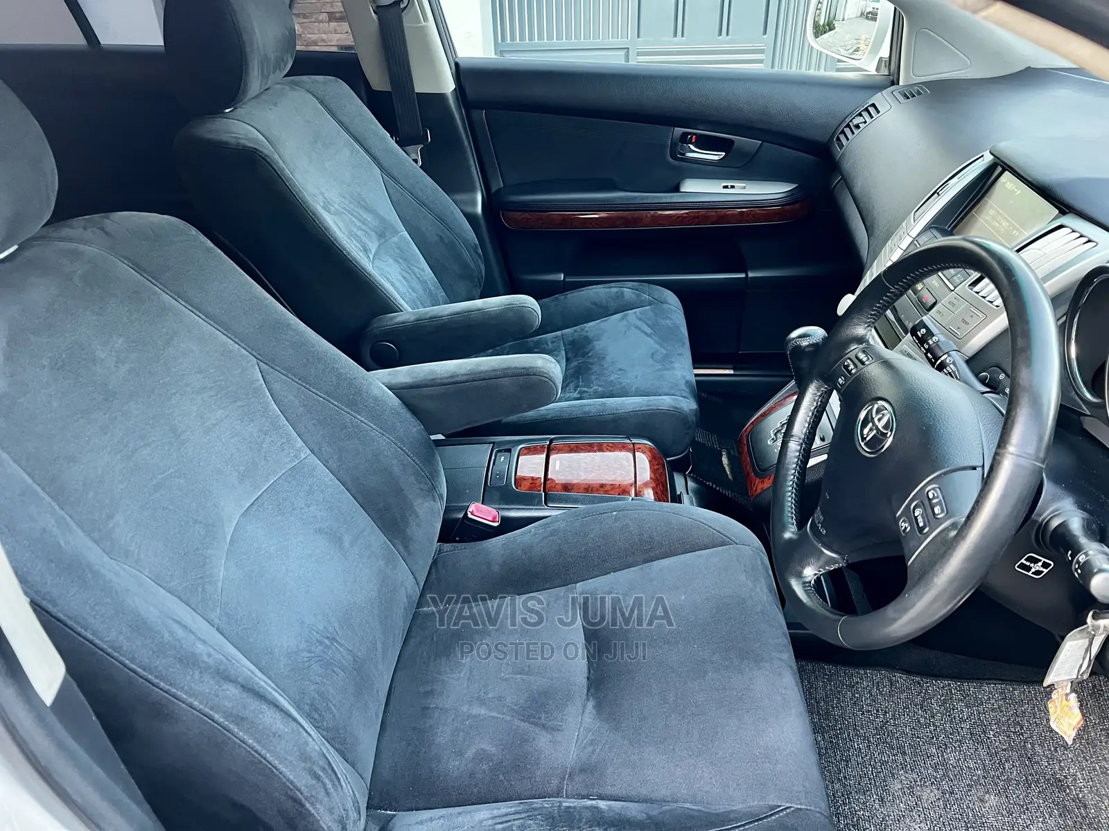 Toyota Harrier 2006 White