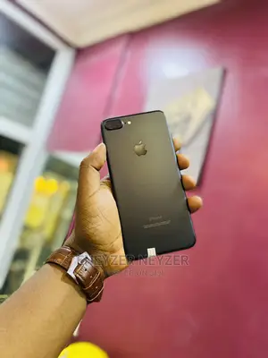 Apple iPhone 7 Plus 128 GB Black