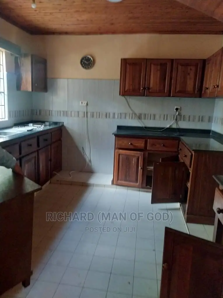 4bdrm Bungalow in Arusha for rent