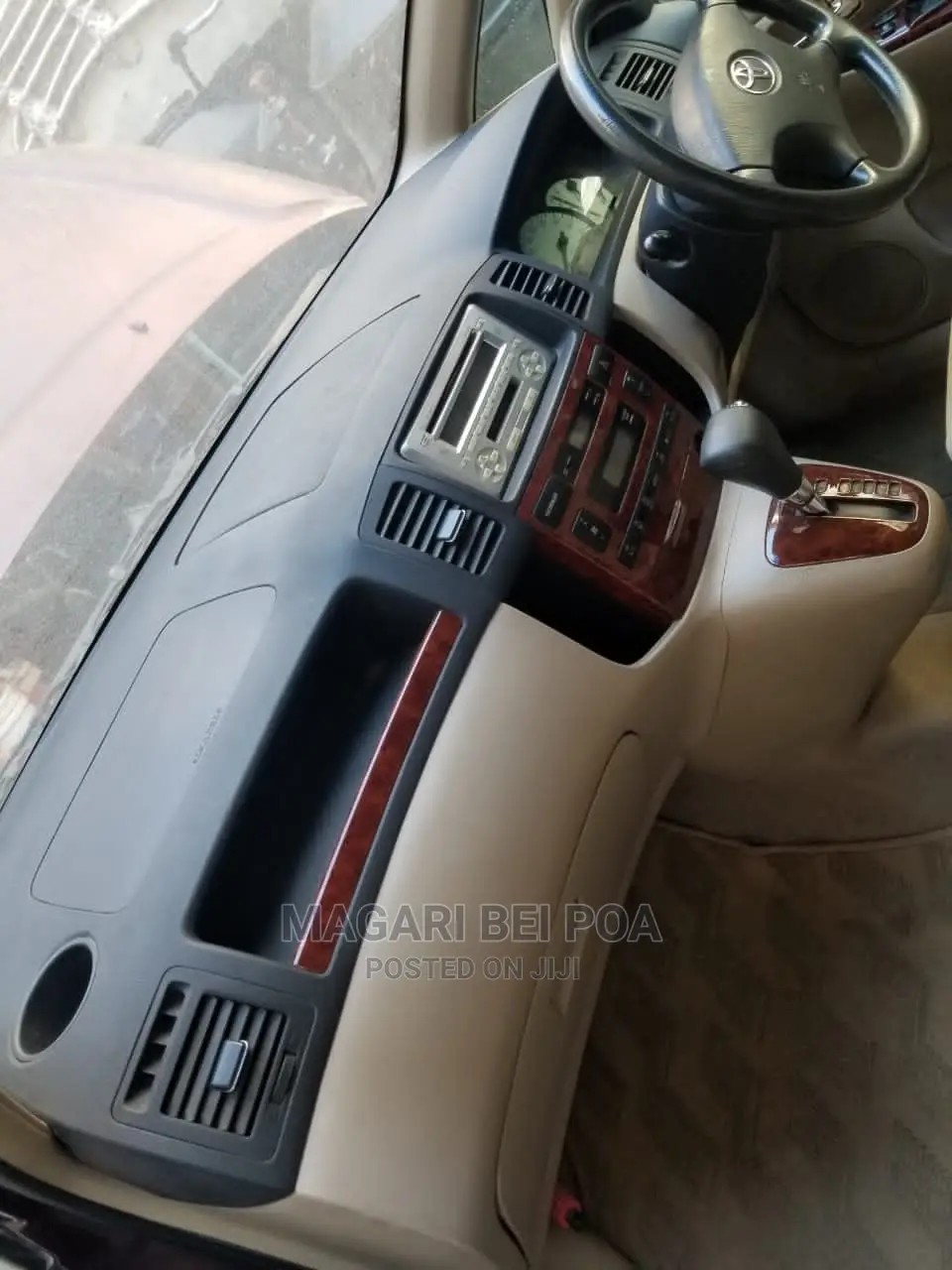 Toyota Noah 2004 Silver