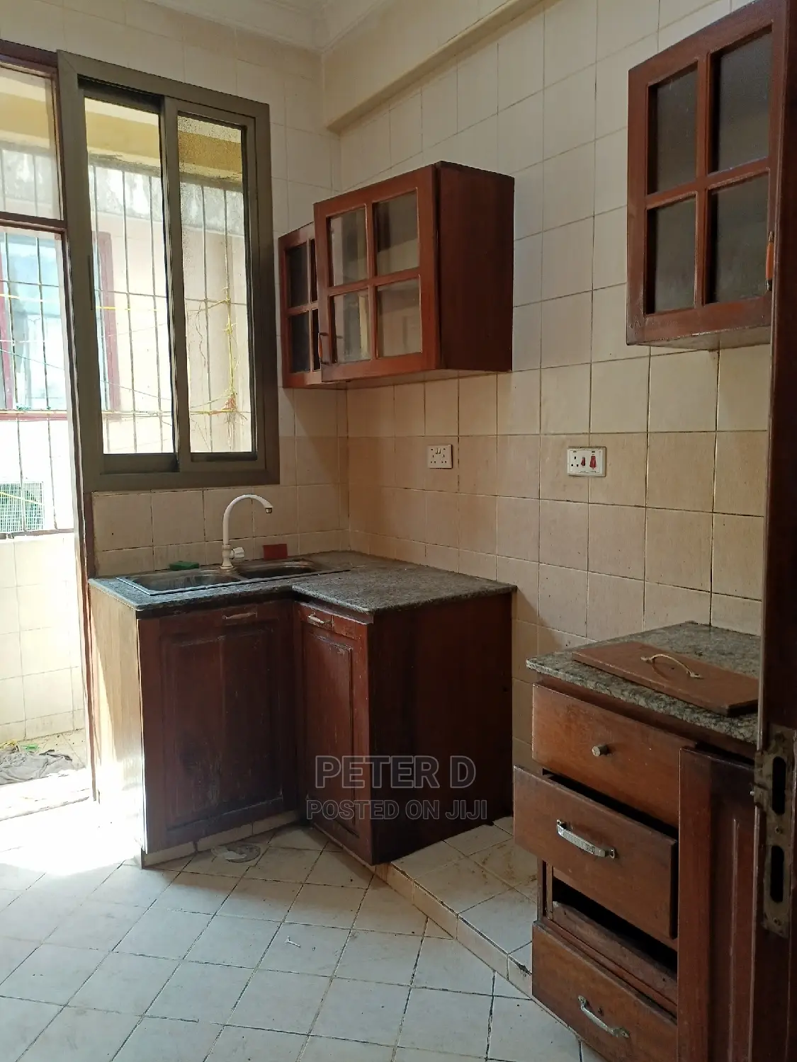 3bdrm Apartment in Kariakoo for rent