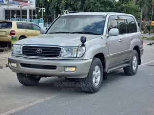 Toyota Land Cruiser 100 VX 4.2 4x4 2005 Silver