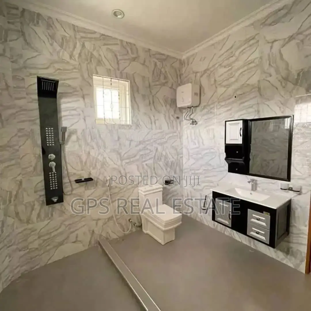 6bdrm House in Mbezi Beach, Kinondoni for sale
