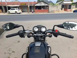TVS HLX 125 2022 Black
