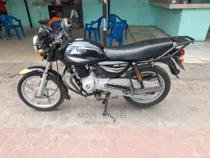 Bajaj Boxer X125 2022 Black