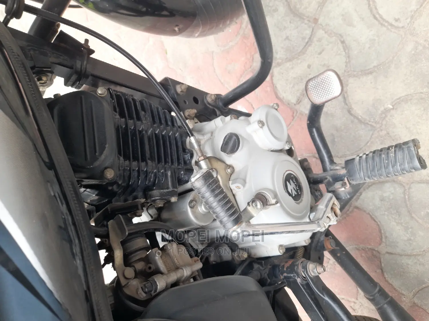 Bajaj Boxer X125 2022 Black