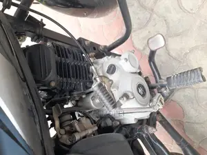 Bajaj Boxer X125 2022 Black
