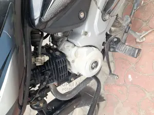 Bajaj Boxer X125 2022 Black