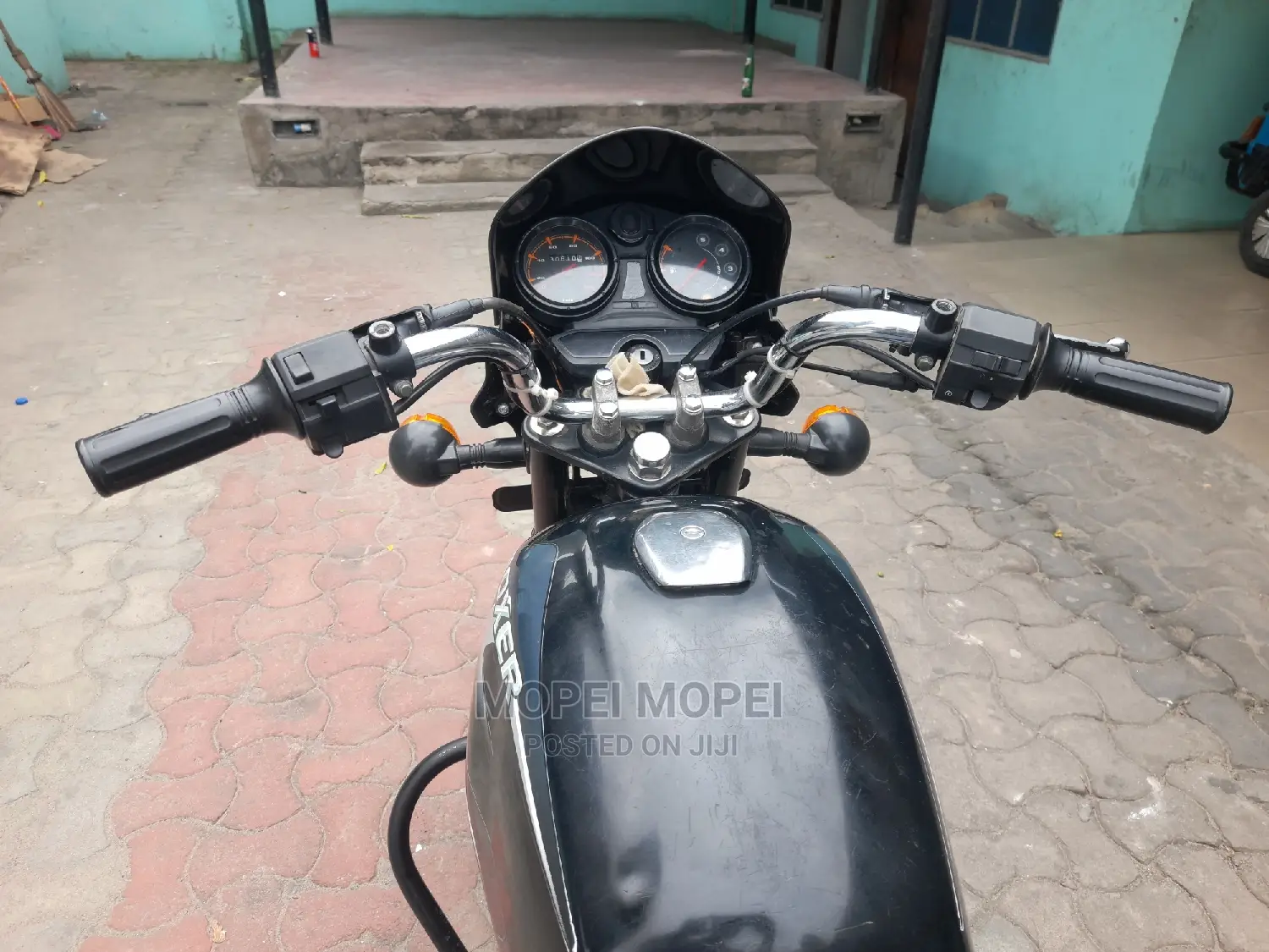 Bajaj Boxer X125 2022 Black
