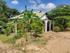 3bdrm House in Goba for sale