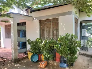 3bdrm House in Goba for sale