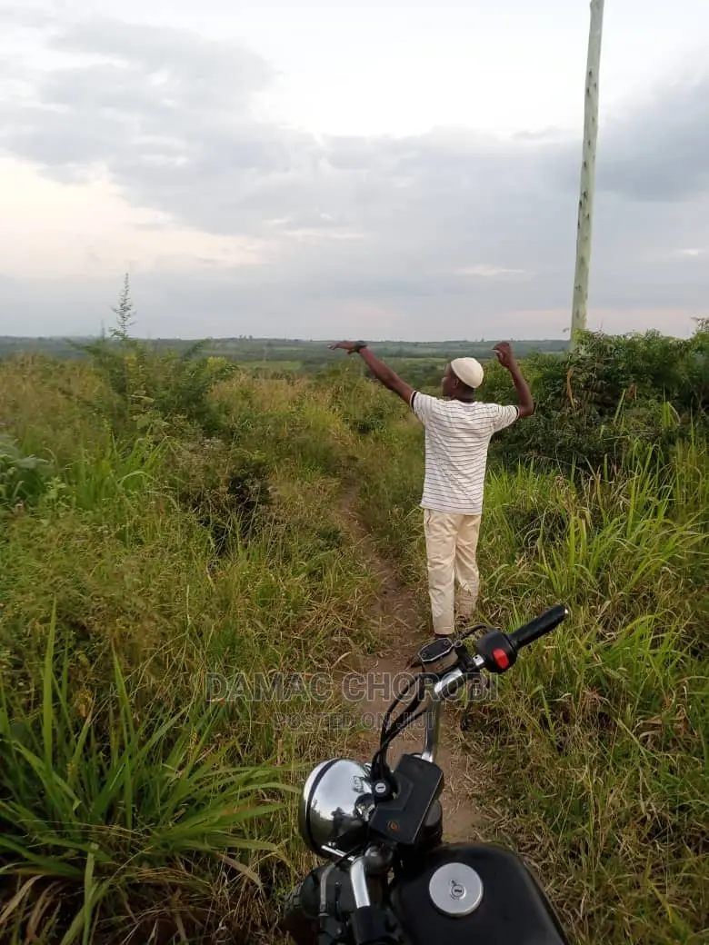 Acre 100 Mbwewe Zinauzwa