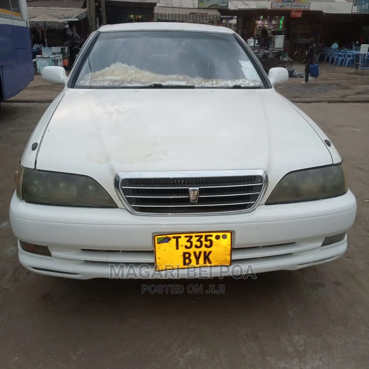 Toyota Cresta 2000 White