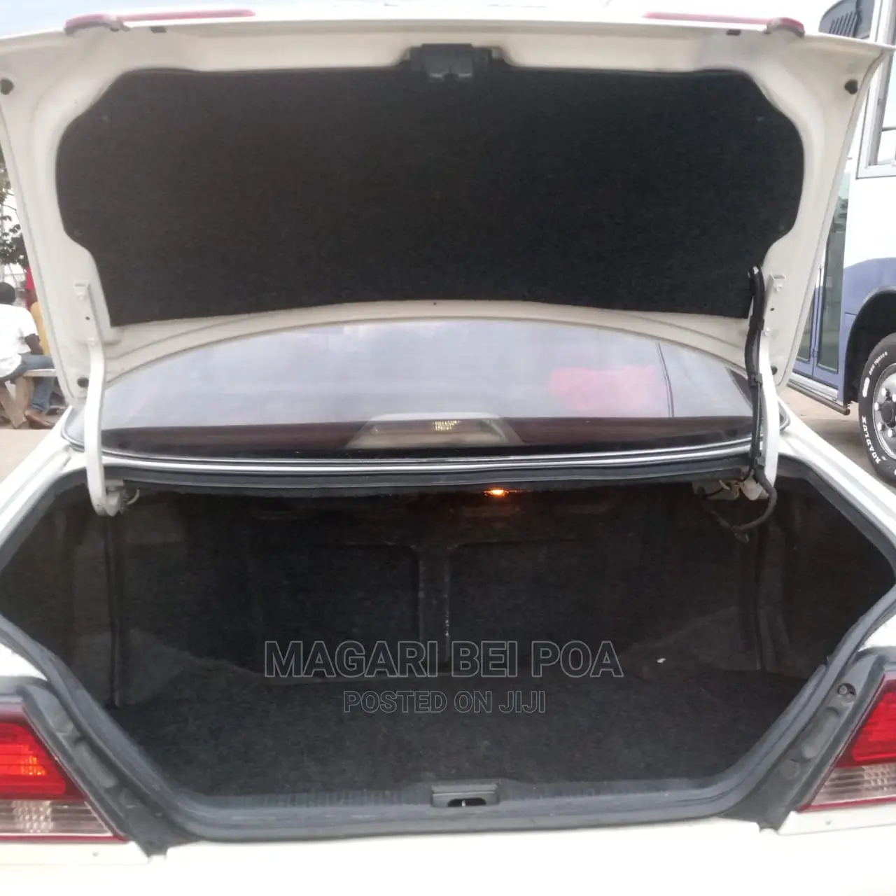 Toyota Cresta 2000 White