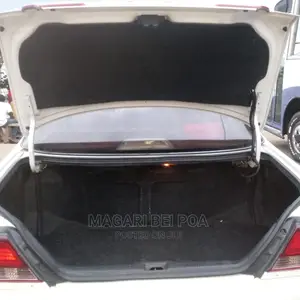 Toyota Cresta 2000 White