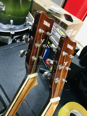 Yamaha Electric Acoustics Guitar