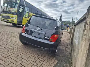 Toyota IST 2005 Black