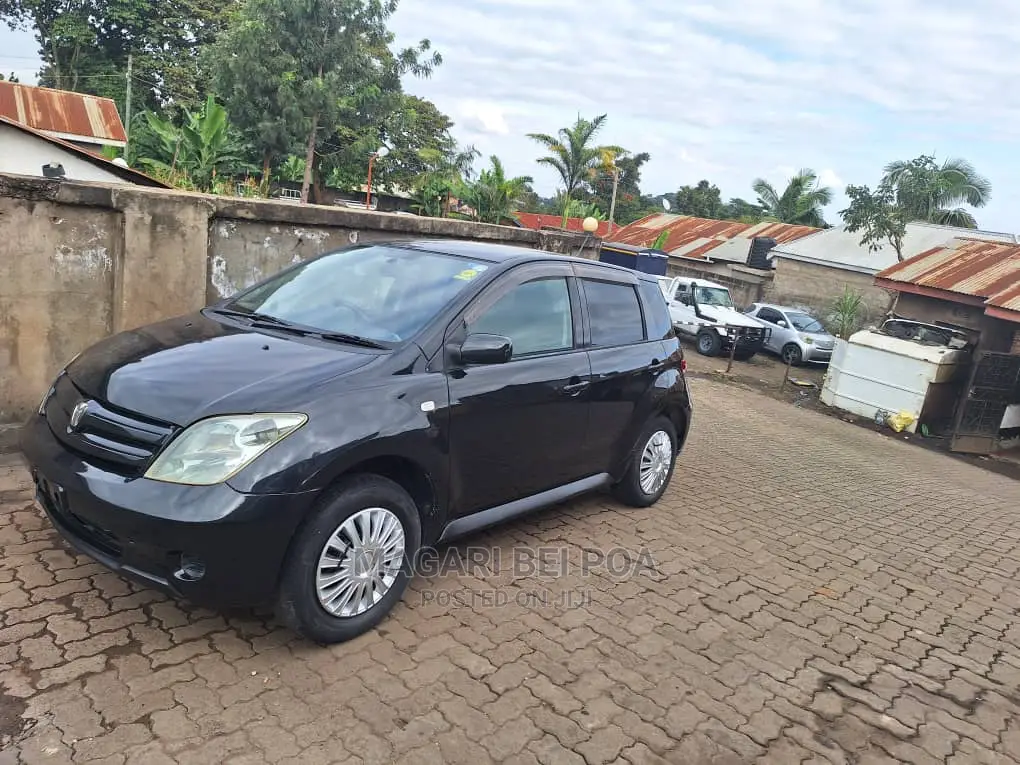 Toyota IST 2005 Black
