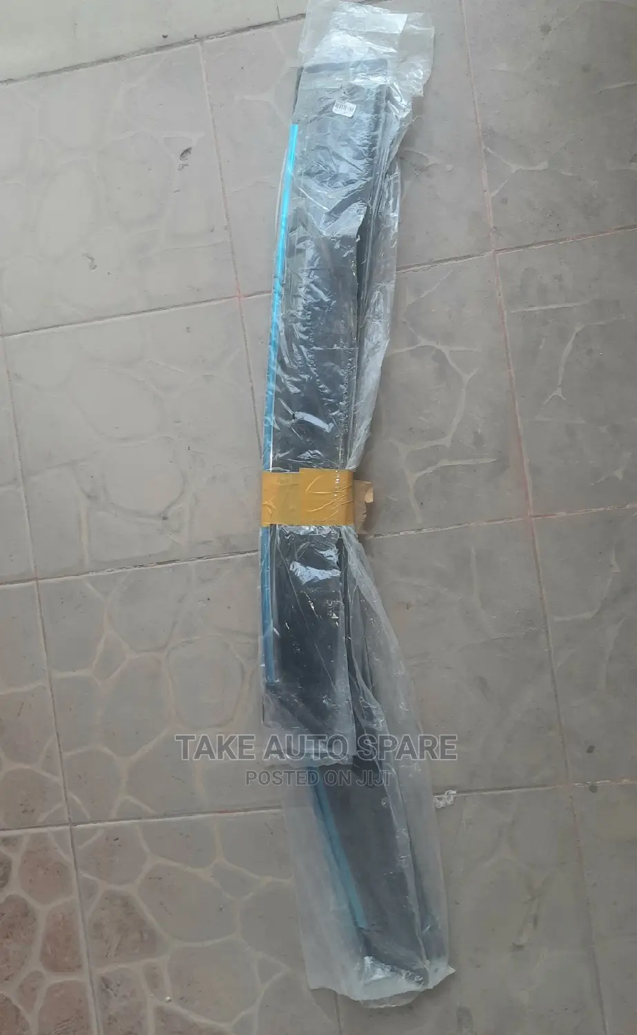 Wind Breaker Shield for All Toyota Cars.