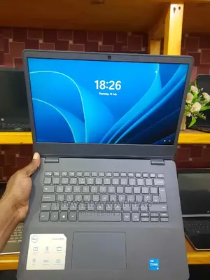 New Laptop Dell Vostro 3400 8GB Intel Core I5 HDD 1T