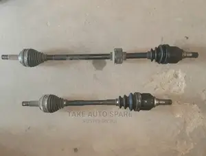 Toyota IST 2002-2007 Drive Shafts.