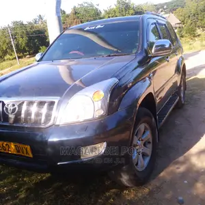 Toyota Land Cruiser Prado 2007 Green