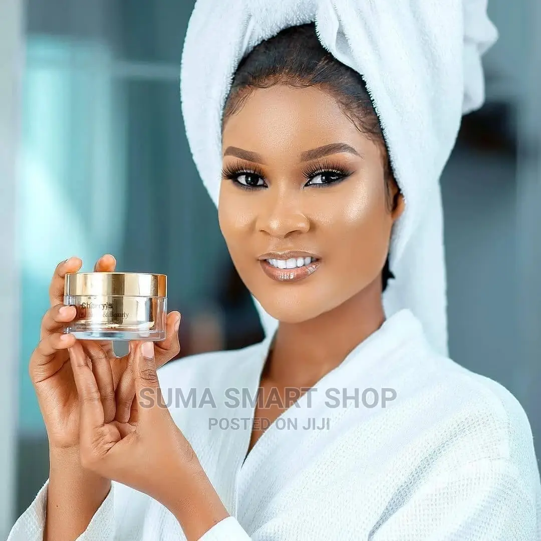 CHERRY Natural and Beauty Face Cream .