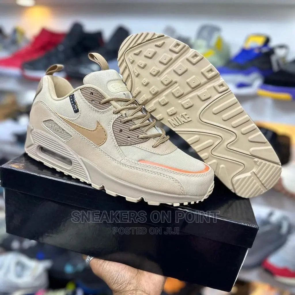 Restocked Nike Airmax