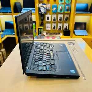 Laptop Lenovo ThinkPad X260 8GB Intel Core I7 HDD 500GB