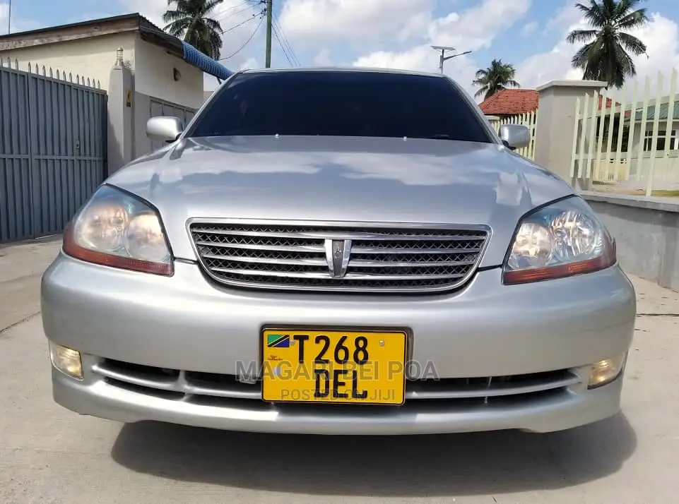 Toyota Mark II Blit 2005 Silver