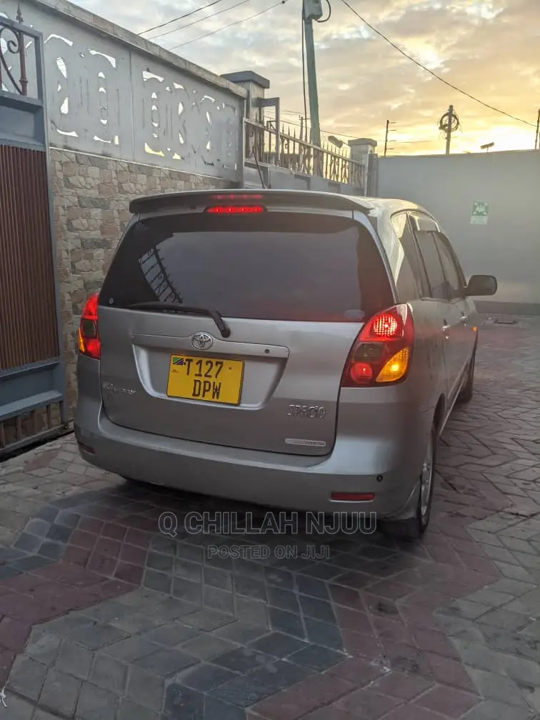 Toyota Corolla Spacio 2001 Silver