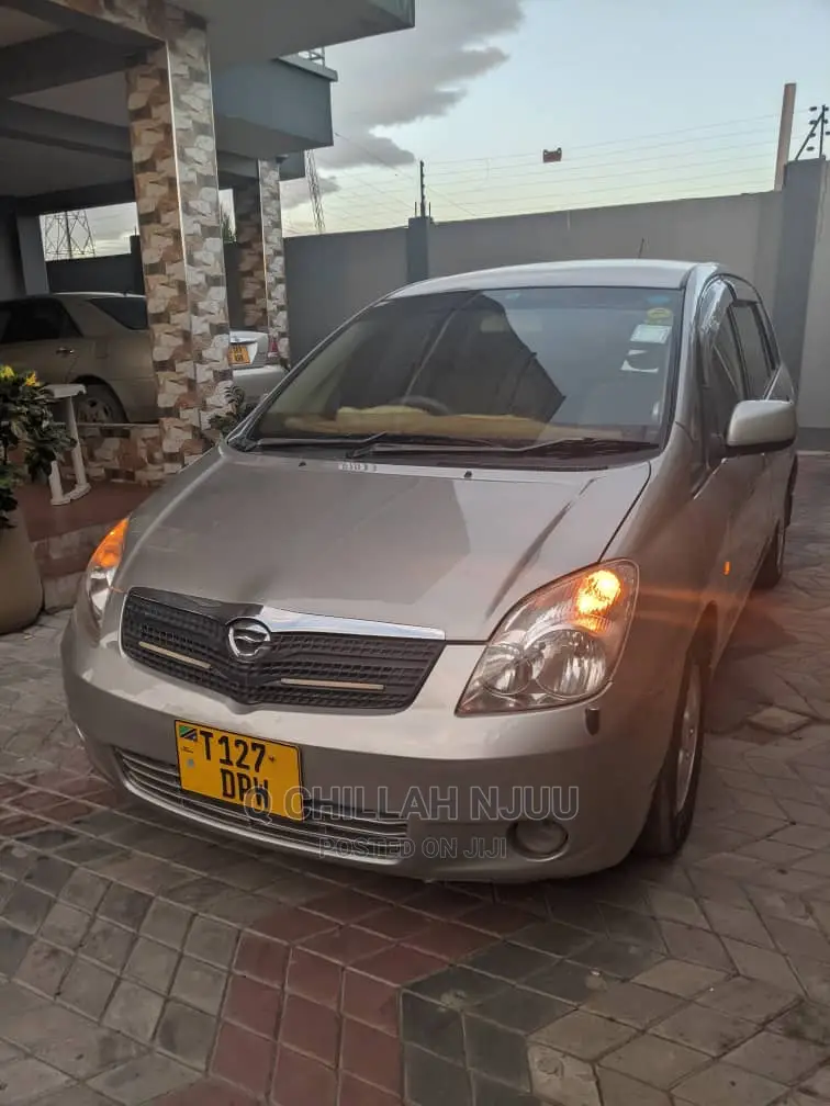 Toyota Corolla Spacio 2001 Silver