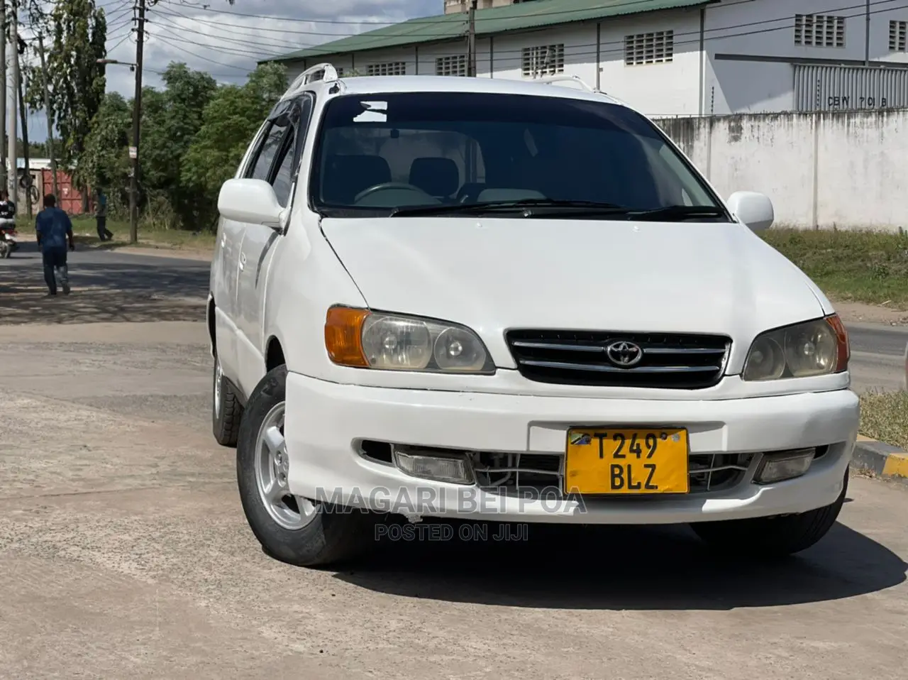 Toyota Ipsum 240i Limited 4WD 2002 White