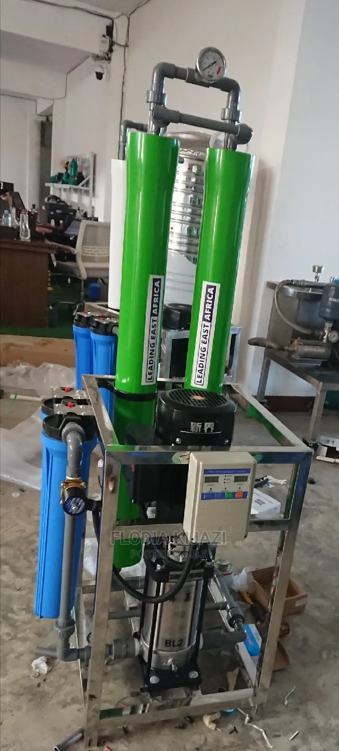 Machine Inayozalisha Maji Safi Yakunywa