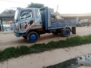 Fuso Tipper