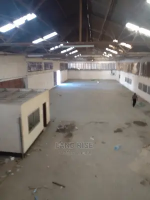 2000 SQM Warehouse in Nyerere Road