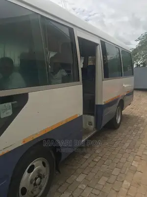 Toyota Coaster 2004 White