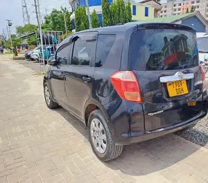Toyota Ractis 1.5 FWD 2008 Gray