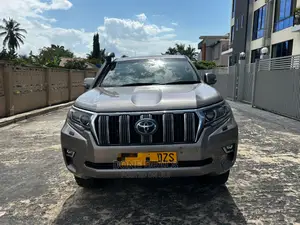 Toyota Land Cruiser Prado 2018 Beige